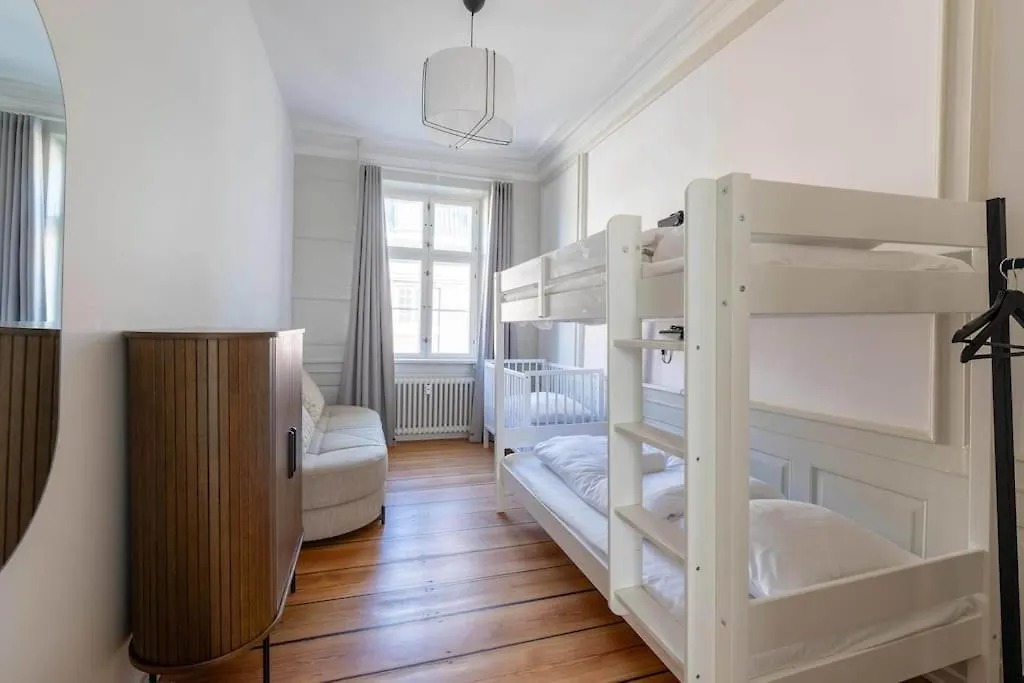 Spacious Apartment On Lively & Vibrant Street Copenhaga 0*,  Dinamarca